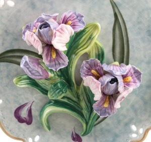 Тарелка декоративная lefard "ирисы" 20,5*4,5 см Lefard (59-477)