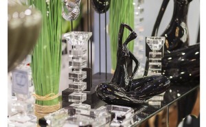 C6128(чер.)Статуэтка "Женщина" 25*28*13см (в позе лотоса) (00002044)