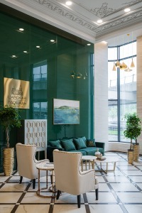 Кашпо 32*32*65см цвет золото (00002594)