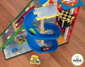 Игровой набор "Гонки мега спуск" (63267_KE)